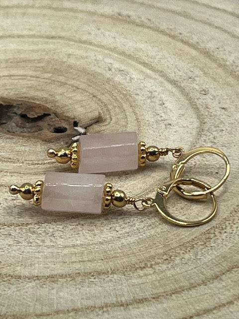 Boucles d’oreilles Levigata en Quartz Rose · Plaqué Or