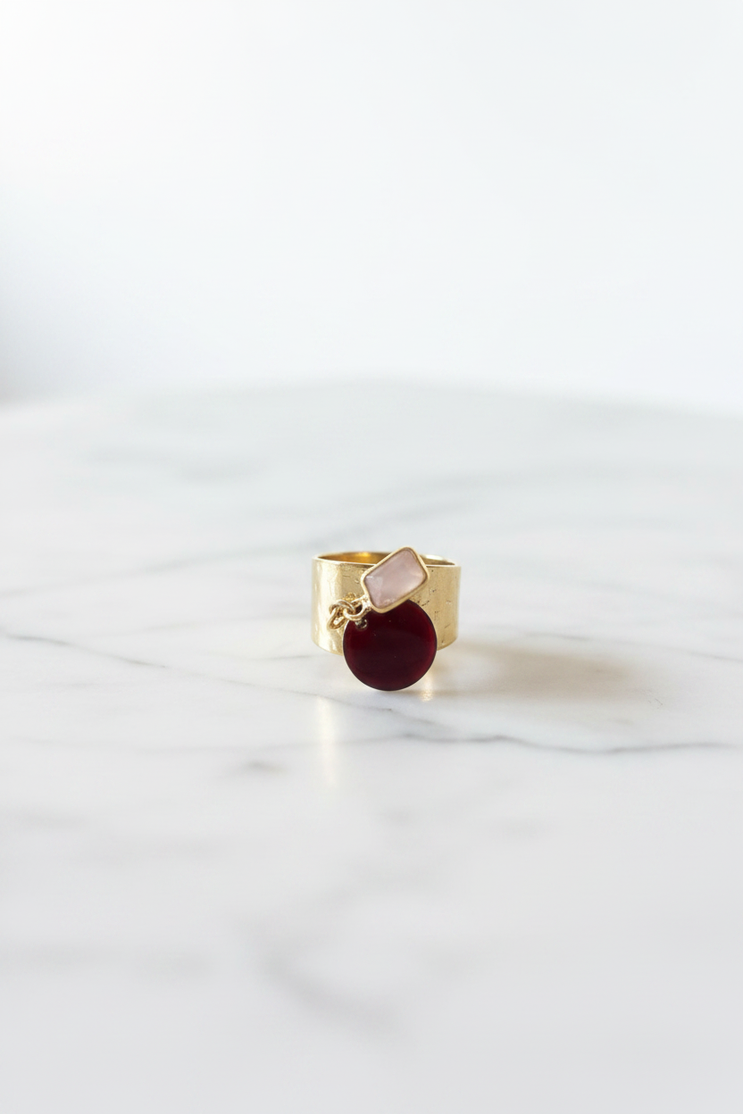 Bague Rosea en Quartz Rose et Émail Rouge · Dorée à l’Or Fin